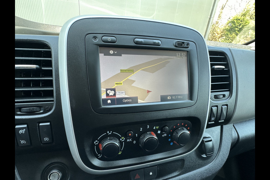 Renault Trafic 1.6 DCi 126 PK / L2H1 / 1e EIG. / DUBBELE SCHUIFDEUR / TREKHAAK / NAVI / AIRCO / CRUISE