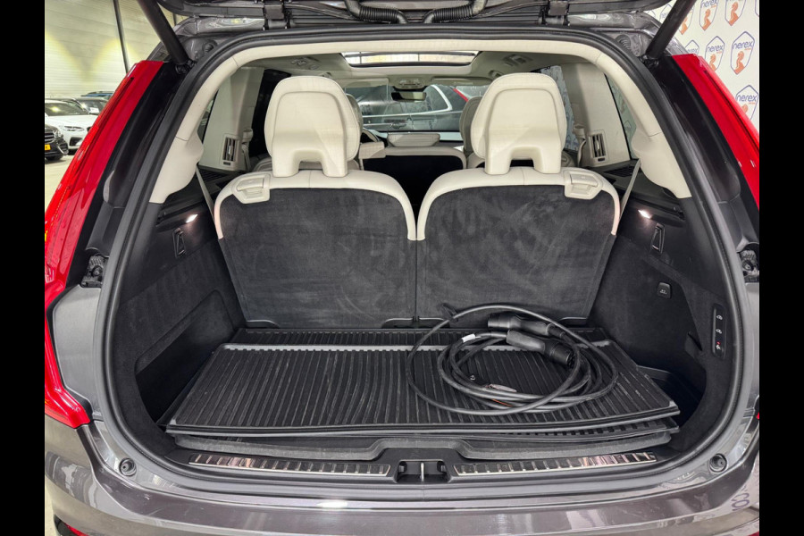 Volvo XC90 2.0 T8 Recharge AWD Ultimate Dark | Luchtvering | H&K | Trekhaak | 360 Camera | ACC | Massage