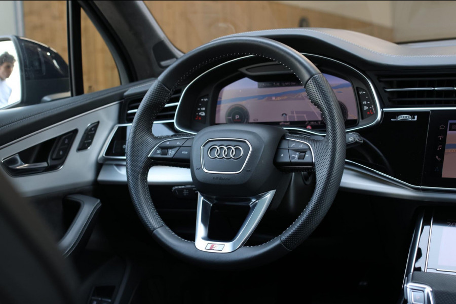 Audi Q7 55 TFSI e Quattro S-Line *Pano*B&O Advanced*S-Stoelen*Nachtzicht*