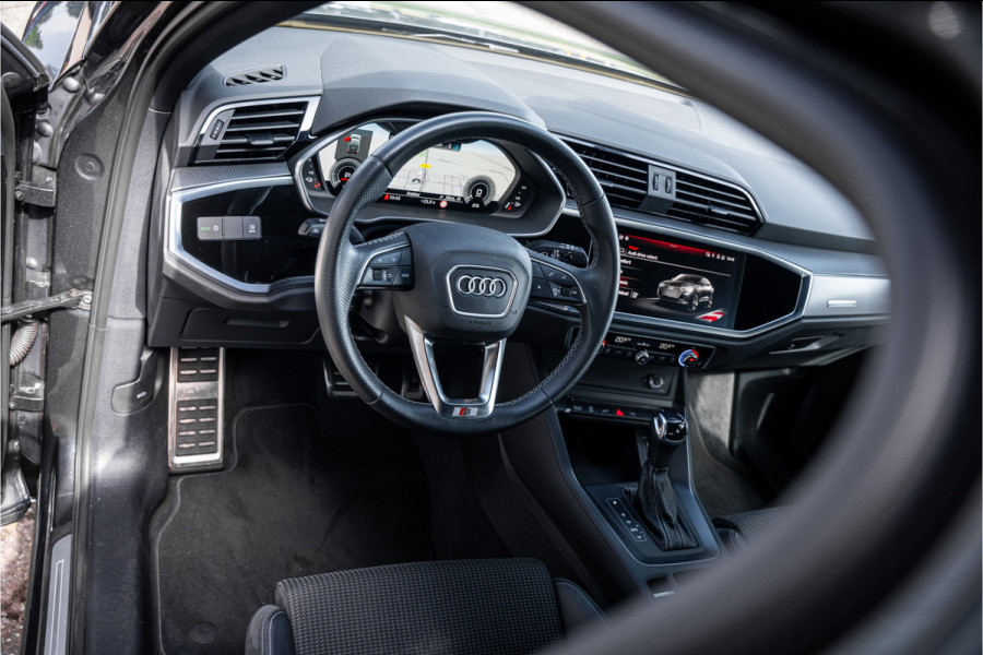 Audi Q3 Sportback 45 TFSI e Advanced Edition ** Keyless ** Camera ** Audi Design Selection