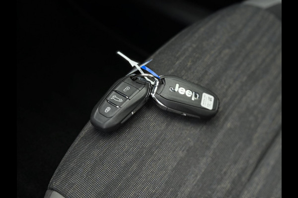 Jeep Avenger Longitude 54 kWh Aut. | Navi | Carplay | Stoelverwarming |