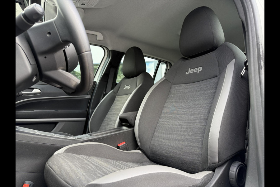 Jeep Avenger Longitude 54 kWh | Navi | Carplay | Stoelverwarming |