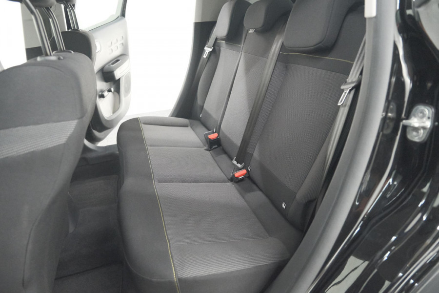 Citroën C3 PureTech 110 EAT6 Max | Apple Carplay | Parkeersensoren | Climate Control | 16 Inch Lichtmetalen Velgen