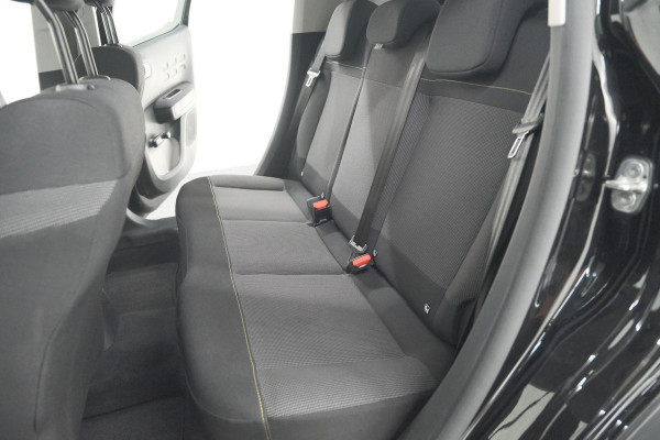 Citroën C3 PureTech 110 EAT6 Max | Apple Carplay | Parkeersensoren | Climate Control | 16 Inch Lichtmetalen Velgen
