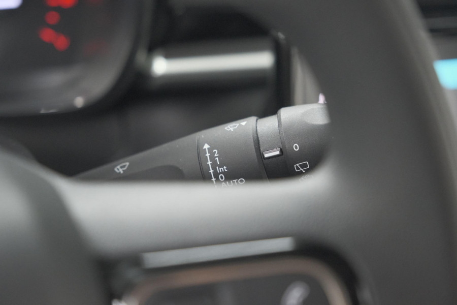 Citroën C3 PureTech 110 EAT6 Max | Apple Carplay | Parkeersensoren | Climate Control | 16 Inch Lichtmetalen Velgen