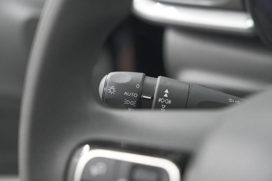 Citroën C3 PureTech 110 EAT6 Max | Apple Carplay | Parkeersensoren | Climate Control | 16 Inch Lichtmetalen Velgen