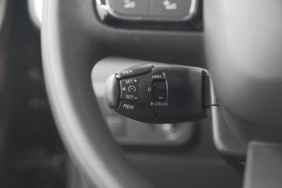 Citroën C3 PureTech 110 EAT6 Max | Apple Carplay | Parkeersensoren | Climate Control | 16 Inch Lichtmetalen Velgen
