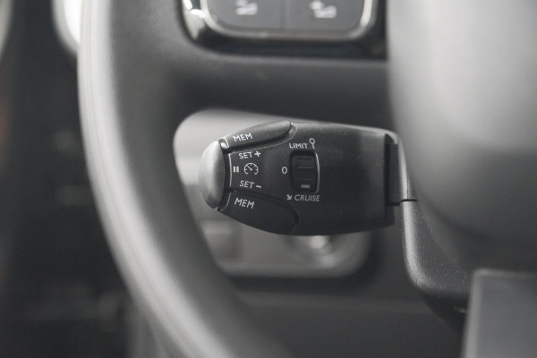 Citroën C3 PureTech 110 EAT6 Max | Apple Carplay | Parkeersensoren | Climate Control | 16 Inch Lichtmetalen Velgen