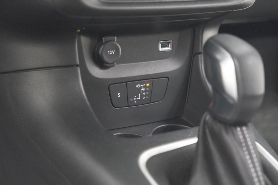 Citroën C3 PureTech 110 EAT6 Max | Apple Carplay | Parkeersensoren | Climate Control | 16 Inch Lichtmetalen Velgen