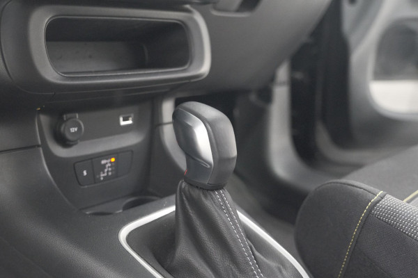 Citroën C3 PureTech 110 EAT6 Max | Apple Carplay | Parkeersensoren | Climate Control | 16 Inch Lichtmetalen Velgen
