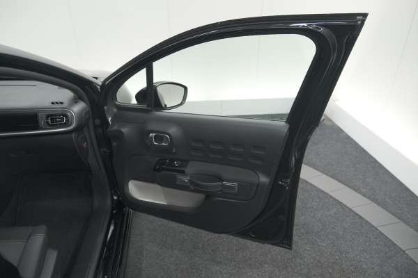 Citroën C3 PureTech 110 EAT6 Max | Apple Carplay | Parkeersensoren | Climate Control | 16 Inch Lichtmetalen Velgen
