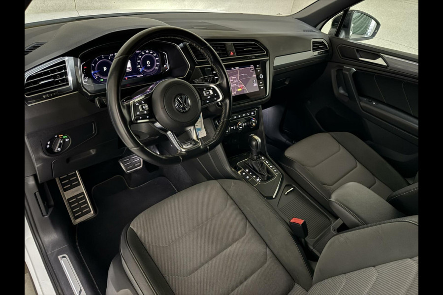 Volkswagen Tiguan 1.5 TSI R-Line Black Edition Pano Virtual Trekh. NAP
