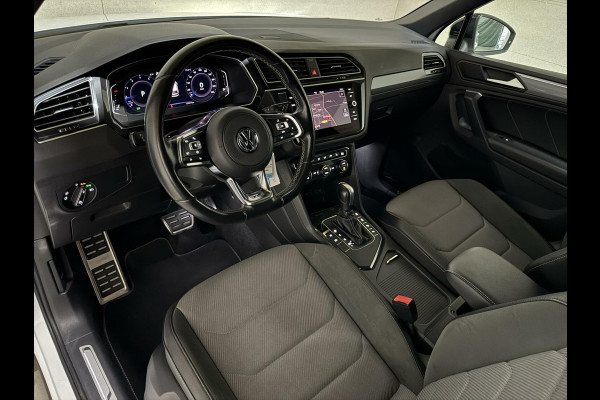 Volkswagen Tiguan 1.5 TSI R-Line Black Edition Pano Virtual Trekh. NAP