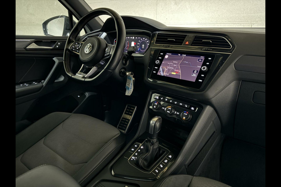 Volkswagen Tiguan 1.5 TSI R-Line Black Edition Pano Virtual Trekh. NAP