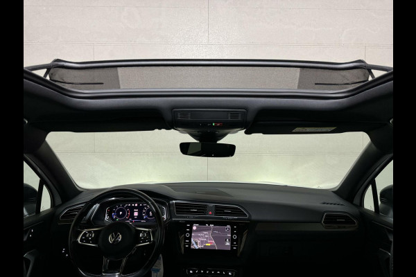 Volkswagen Tiguan 1.5 TSI R-Line Black Edition Pano Virtual Trekh. NAP