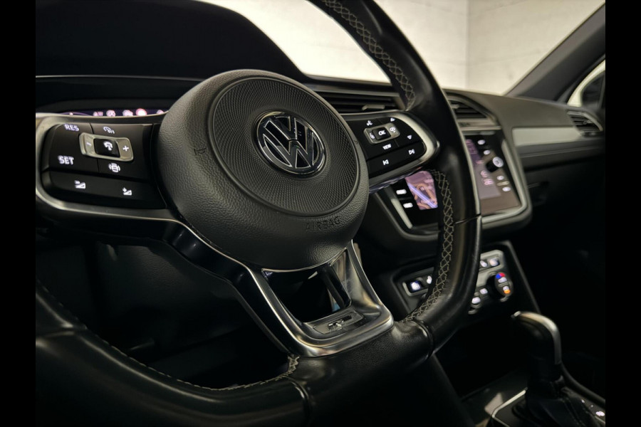 Volkswagen Tiguan 1.5 TSI R-Line Black Edition Pano Virtual Trekh. NAP