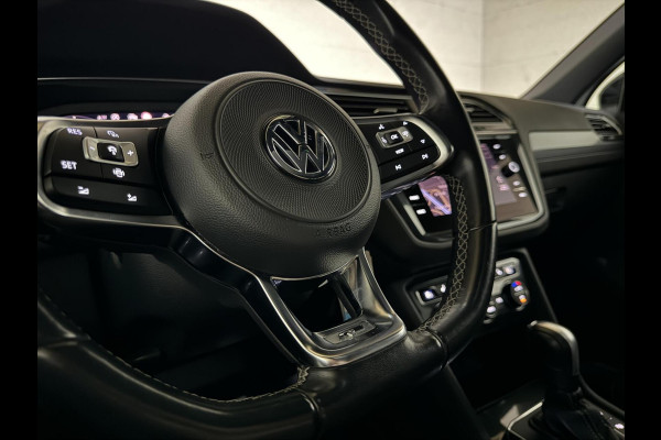 Volkswagen Tiguan 1.5 TSI R-Line Black Edition Pano Virtual Trekh. NAP