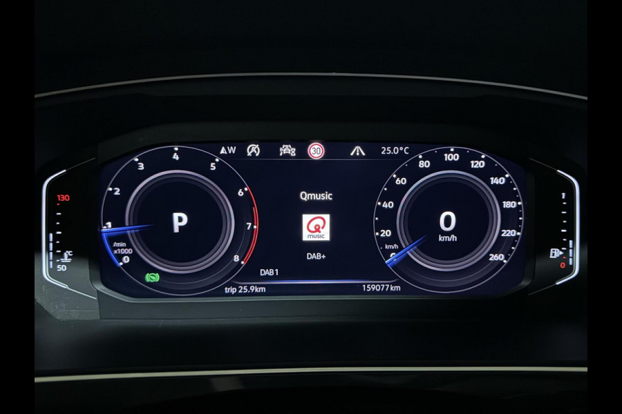 Volkswagen Tiguan 1.5 TSI R-Line Black Edition Pano Virtual Trekh. NAP