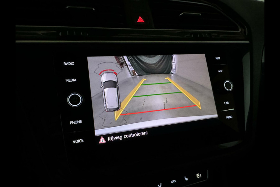 Volkswagen Tiguan 1.5 TSI R-Line Black Edition Pano Virtual Trekh. NAP