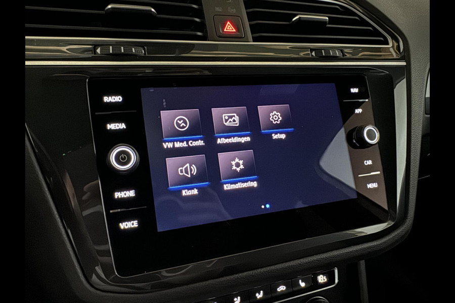 Volkswagen Tiguan 1.5 TSI R-Line Black Edition Pano Virtual Trekh. NAP