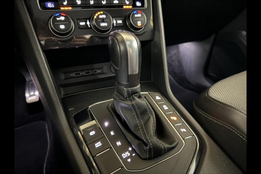 Volkswagen Tiguan 1.5 TSI R-Line Black Edition Pano Virtual Trekh. NAP