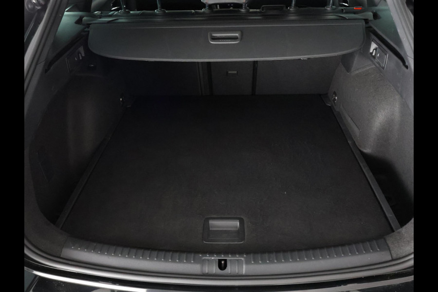 Seat Leon Sportstourer 1.5 eTSI FR Automaat | 1e eigenaar | Navigatie | Lichtmetalen velgen |