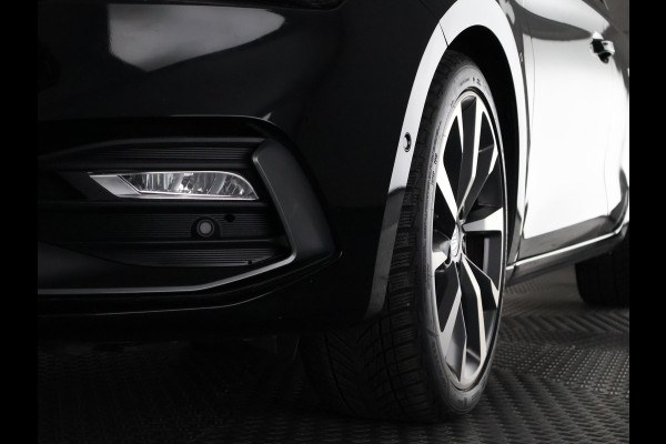 Seat Leon Sportstourer 1.5 eTSI FR Automaat | 1e eigenaar | Navigatie | Lichtmetalen velgen |