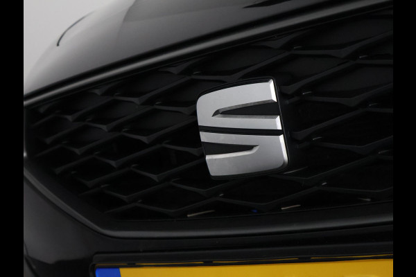 Seat Leon Sportstourer 1.5 eTSI FR Automaat | 1e eigenaar | Navigatie | Lichtmetalen velgen |