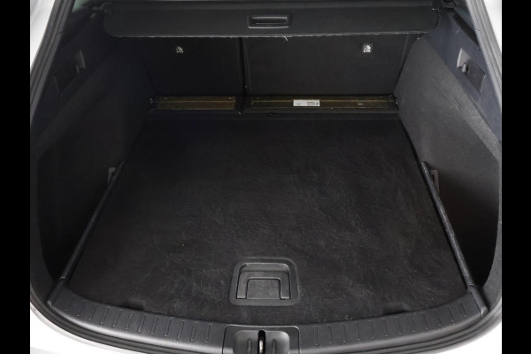 Toyota Corolla Touring Sports 1.8 Hybrid First Edition Bi-Tone