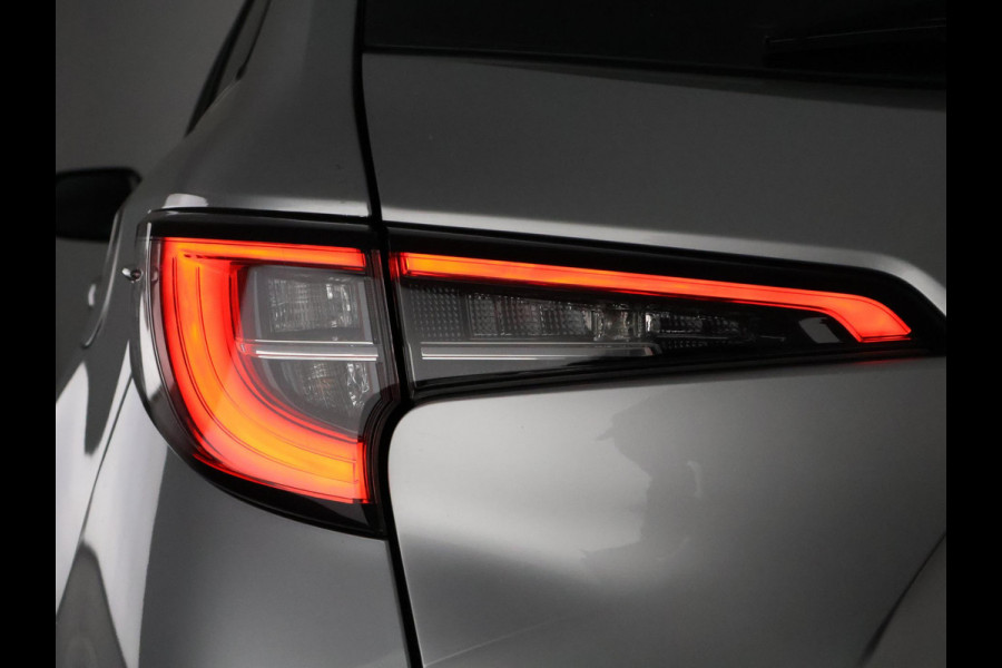 Toyota Corolla Touring Sports 1.8 Hybrid First Edition Bi-Tone