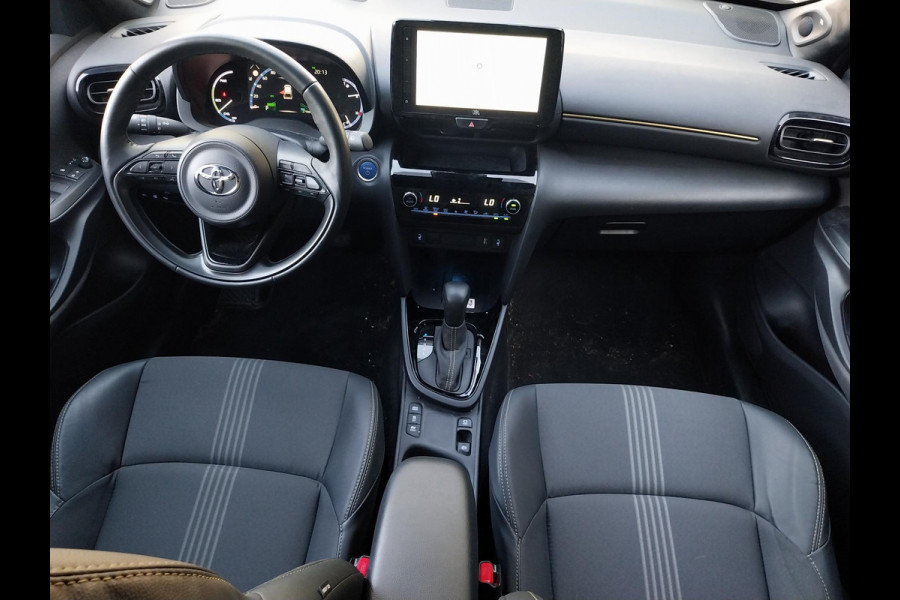 Toyota Yaris Cross 1.5 Hybrid Adventure | 1e eigenaar | Dealer onderhouden | Half Leder |