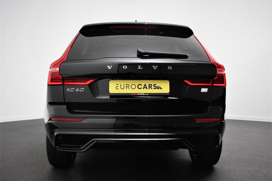 Volvo XC60 2.0 T6 Plug-in hybrid AWD Plus Dark Volvo XC60 2.0 Recharge T6 AWD Plus Dark | Nieuw! | Leder | Navigatie | Google | Harman Kardon | Panorama dak | Lichtmetalen Velgen 19" | Dab | Stoelverwarming | Camera | Led