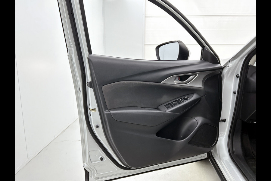 Mazda CX-3 2.0 SkyActiv-G 120 Dynamic(Goed OnderH, Trekhaak, Camera, Navi, StoelV, PDC, Etc)