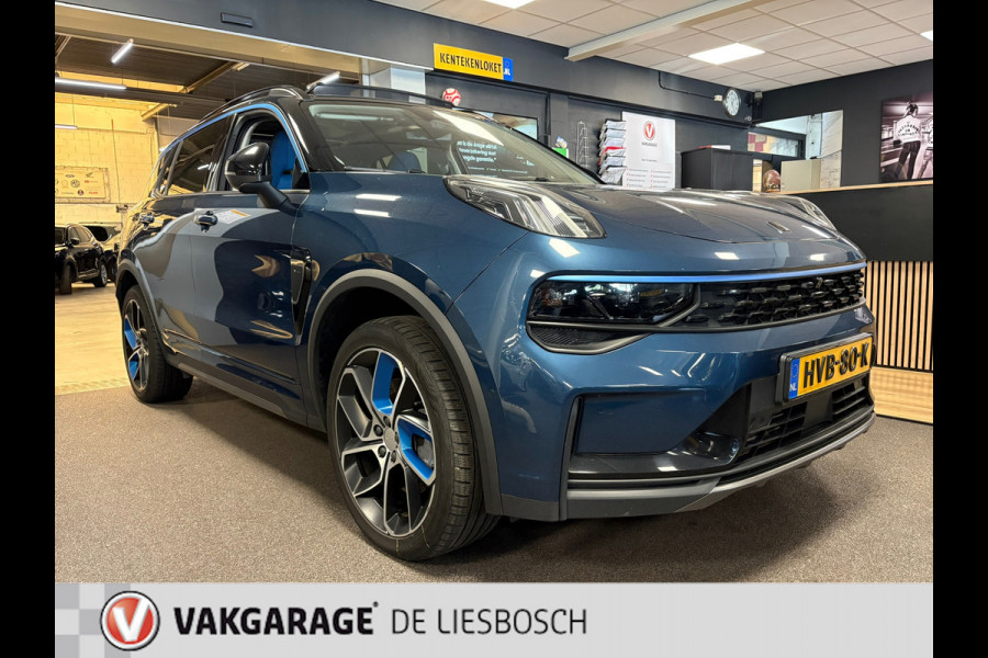 Lynk & Co 01 1.5 / pano / 360 camera / model 2023 / Infinity / navi / stoelverwarming