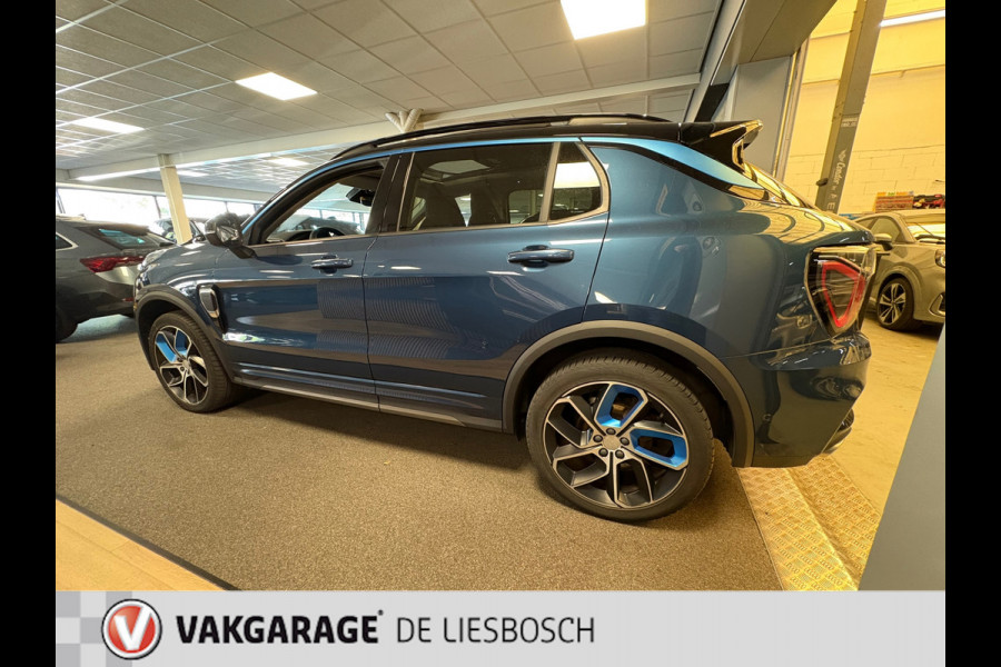 Lynk & Co 01 1.5 / pano / 360 camera / model 2023 / Infinity / navi / stoelverwarming