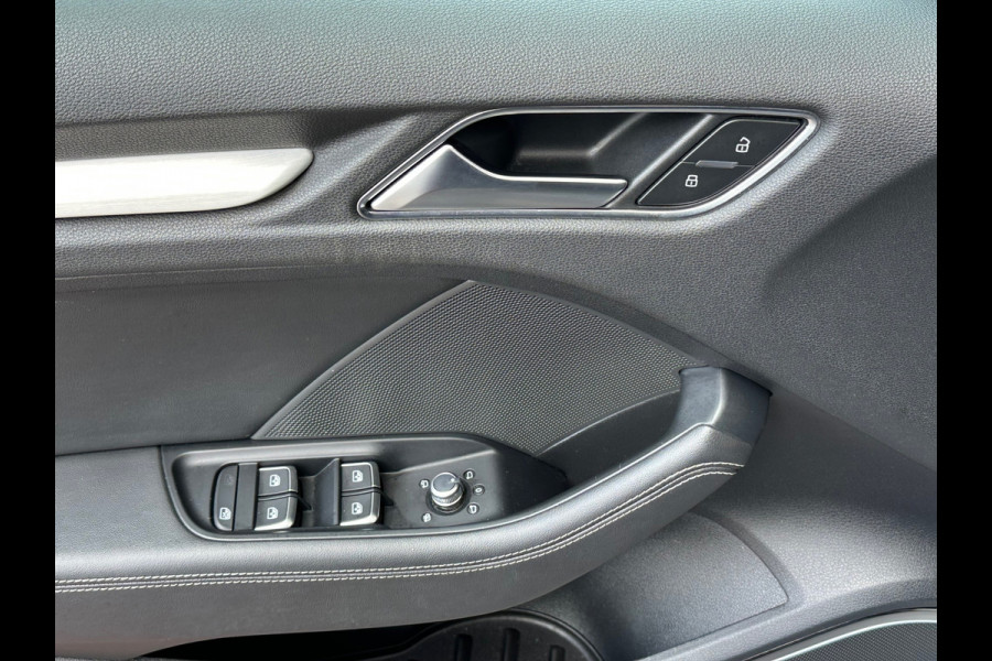 Audi A3 Sportback 2.0 TFSI Quattro S-Line Leer Pano Rs Stoelen