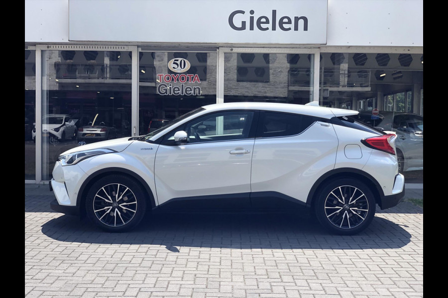 Toyota C-HR 1.8 Hybrid Executive | Trekhaak, Dodehoekherkenning, Navigatie, Parkeersensoren, Stoel + Stuurverwarming