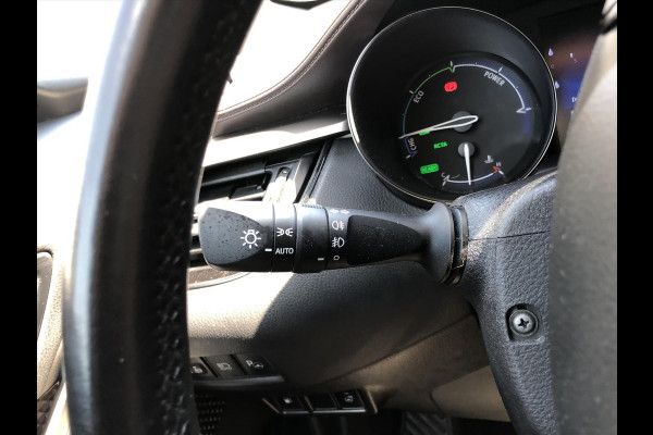 Toyota C-HR 1.8 Hybrid Executive | Trekhaak, Dodehoekherkenning, Navigatie, Parkeersensoren, Stoel + Stuurverwarming