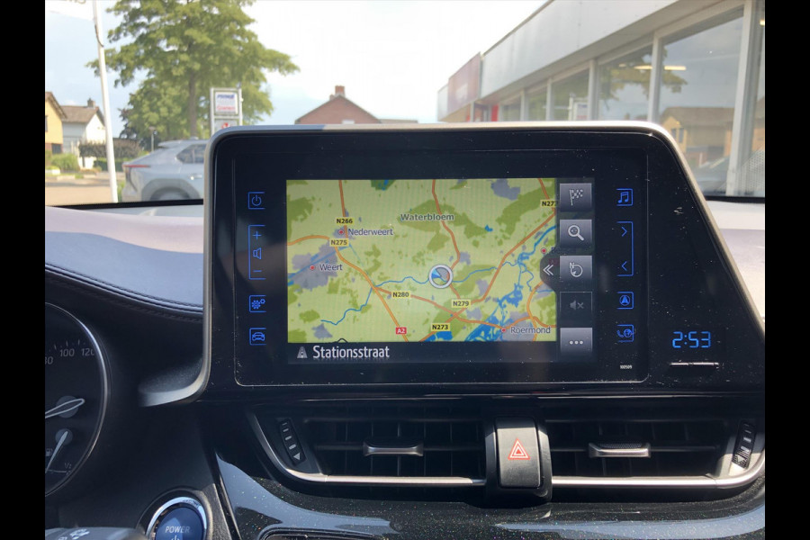 Toyota C-HR 1.8 Hybrid Executive | Trekhaak, Dodehoekherkenning, Navigatie, Parkeersensoren, Stoel + Stuurverwarming