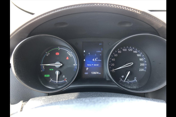 Toyota C-HR 1.8 Hybrid Executive | Trekhaak, Dodehoekherkenning, Navigatie, Parkeersensoren, Stoel + Stuurverwarming