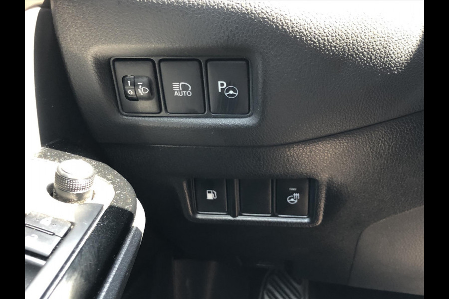 Toyota C-HR 1.8 Hybrid Executive | Trekhaak, Dodehoekherkenning, Navigatie, Parkeersensoren, Stoel + Stuurverwarming