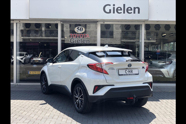 Toyota C-HR 1.8 Hybrid Executive | Trekhaak, Dodehoekherkenning, Navigatie, Parkeersensoren, Stoel + Stuurverwarming