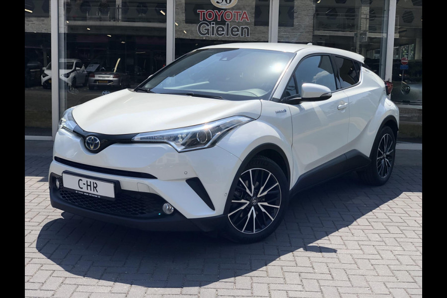Toyota C-HR 1.8 Hybrid Executive | Trekhaak, Dodehoekherkenning, Navigatie, Parkeersensoren, Stoel + Stuurverwarming