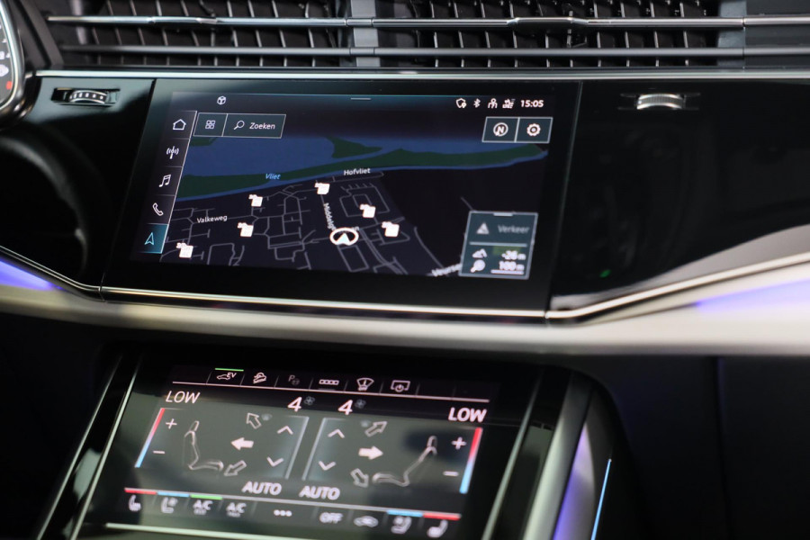 Audi Q7 55 TFSI e Quattro SQ7 Look / Head Up / RS Zetels / Leder / Memory / Acc / F1 / Lane Assist / Massage / Open Pano / 23 Inch