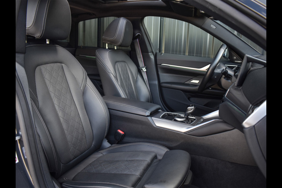 BMW i4 M50 High Executive 84 kWh | M-SPORT | SCHUIF -\- KANTELDAK | HARMAN KARDON | ELEKTR. VERST. STOELEN | STOEL- VERWARMING EN KOELI