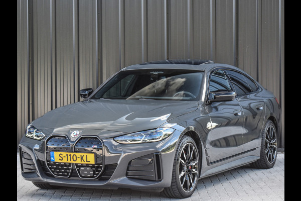 BMW i4 M50 High Executive 84 kWh | M-SPORT | SCHUIF -\- KANTELDAK | HARMAN KARDON | ELEKTR. VERST. STOELEN | STOEL- VERWARMING EN KOELI