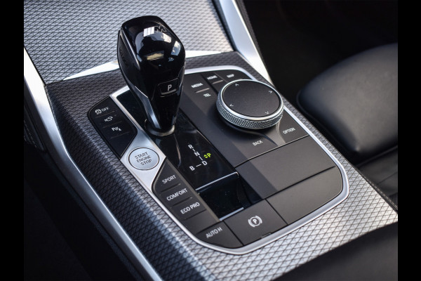 BMW i4 M50 High Executive 84 kWh | M-SPORT | SCHUIF -\- KANTELDAK | HARMAN KARDON | ELEKTR. VERST. STOELEN | STOEL- VERWARMING EN KOELI