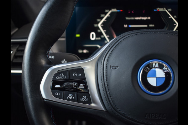 BMW i4 M50 High Executive 84 kWh | M-SPORT | SCHUIF -\- KANTELDAK | HARMAN KARDON | ELEKTR. VERST. STOELEN | STOEL- VERWARMING EN KOELI