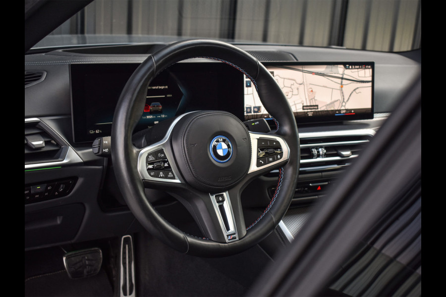 BMW i4 M50 High Executive 84 kWh | M-SPORT | SCHUIF -\- KANTELDAK | HARMAN KARDON | ELEKTR. VERST. STOELEN | STOEL- VERWARMING EN KOELI