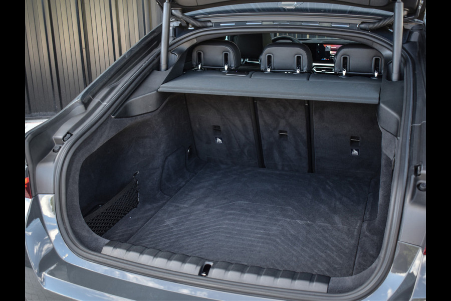 BMW i4 M50 High Executive 84 kWh | M-SPORT | SCHUIF -\- KANTELDAK | HARMAN KARDON | ELEKTR. VERST. STOELEN | STOEL- VERWARMING EN KOELI